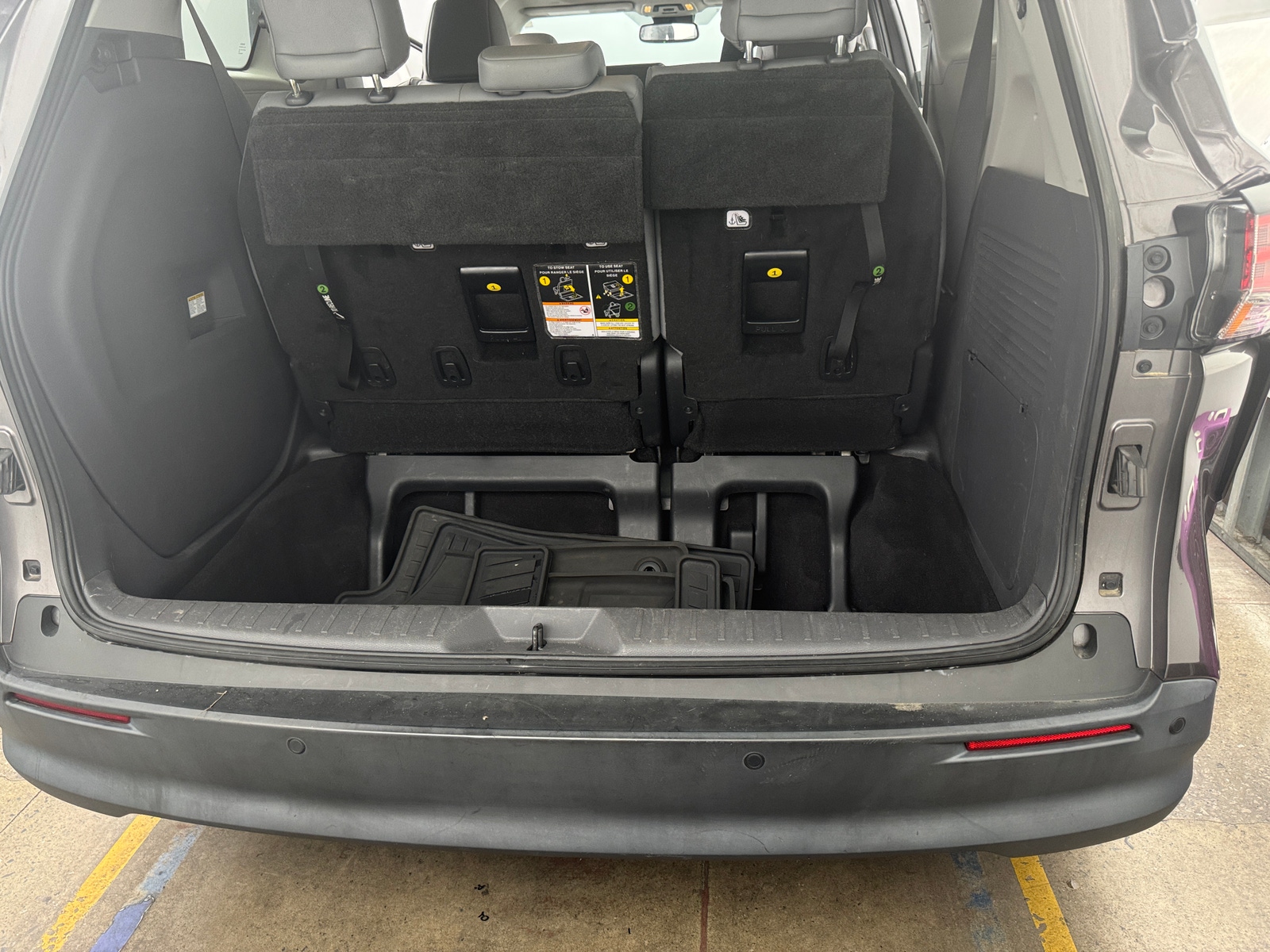 Thumbnail: 2021 Toyota Sienna - 6