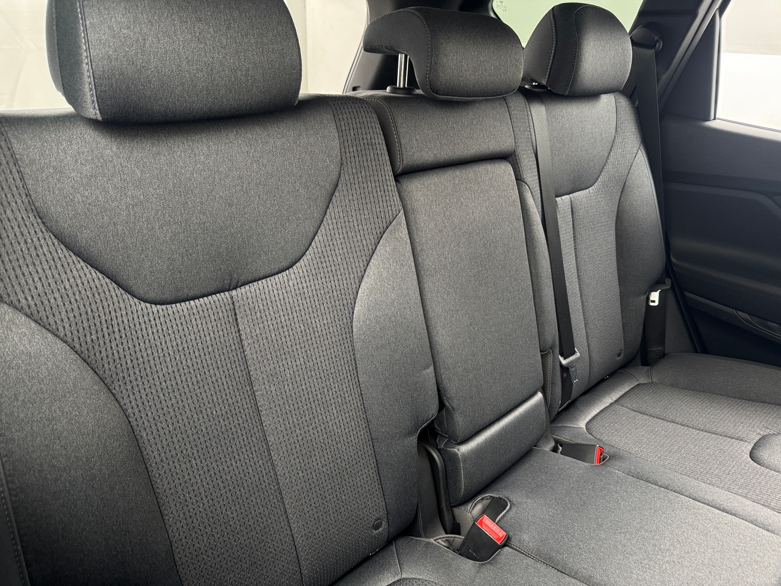 Thumbnail: 2023 Hyundai Santa Fe - 6