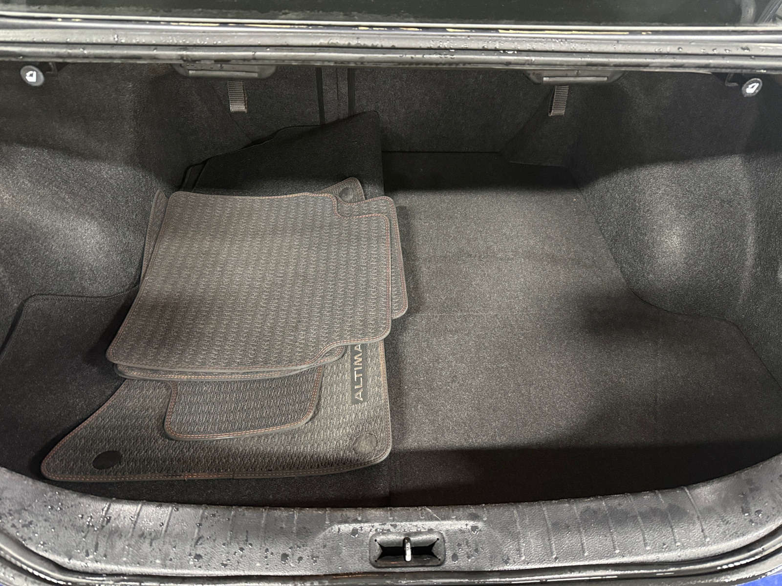 Thumbnail: 2022 Nissan Altima - 7