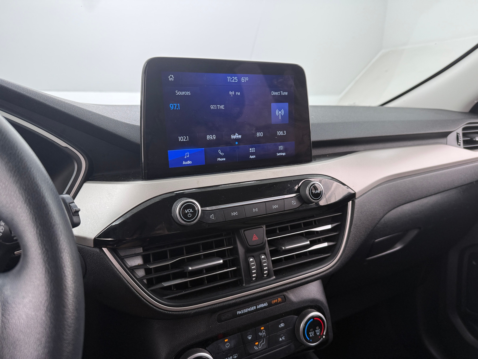 Thumbnail: 2021 Ford Escape - 4