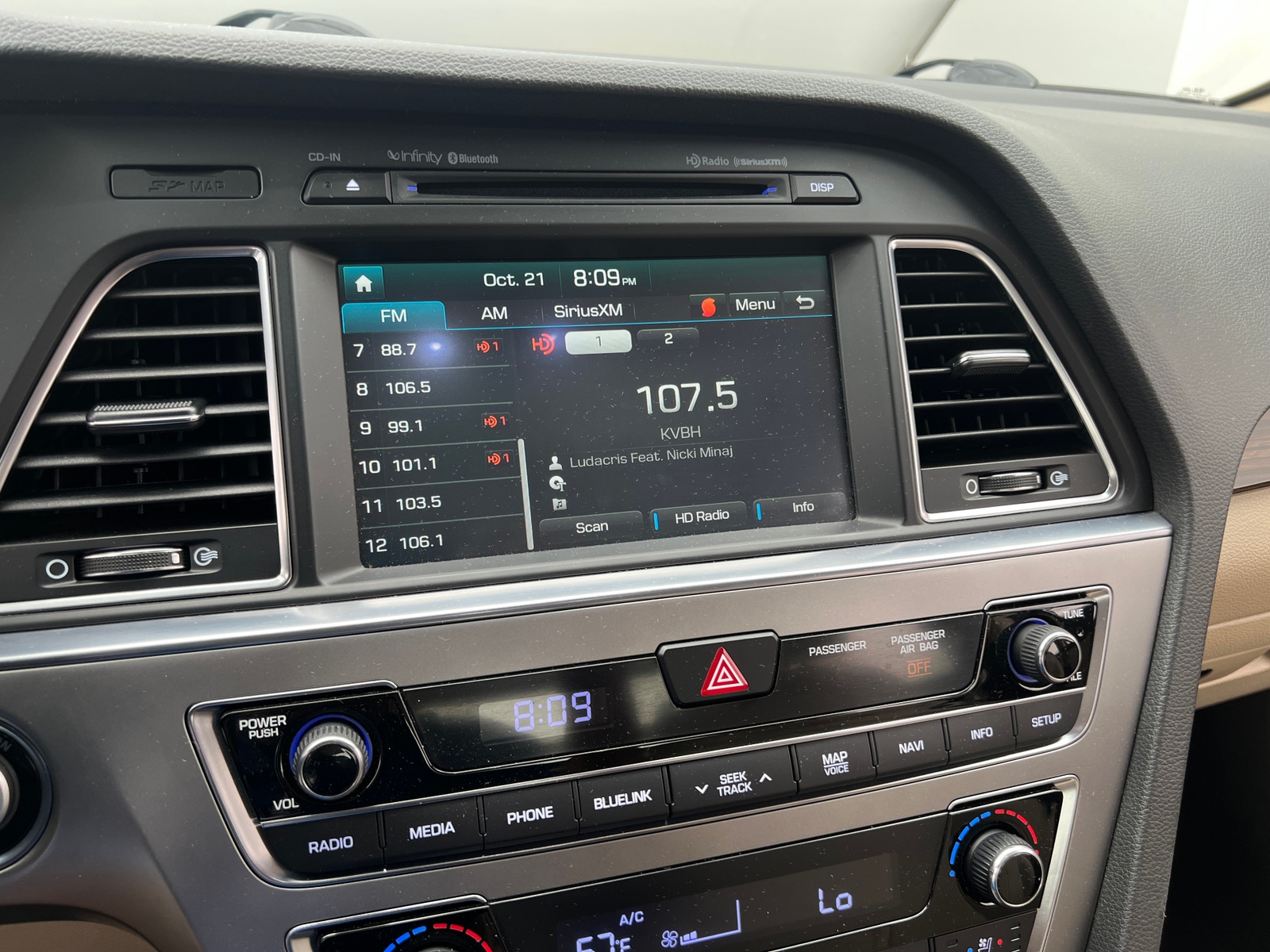 Thumbnail: 2016 Hyundai Sonata - 3