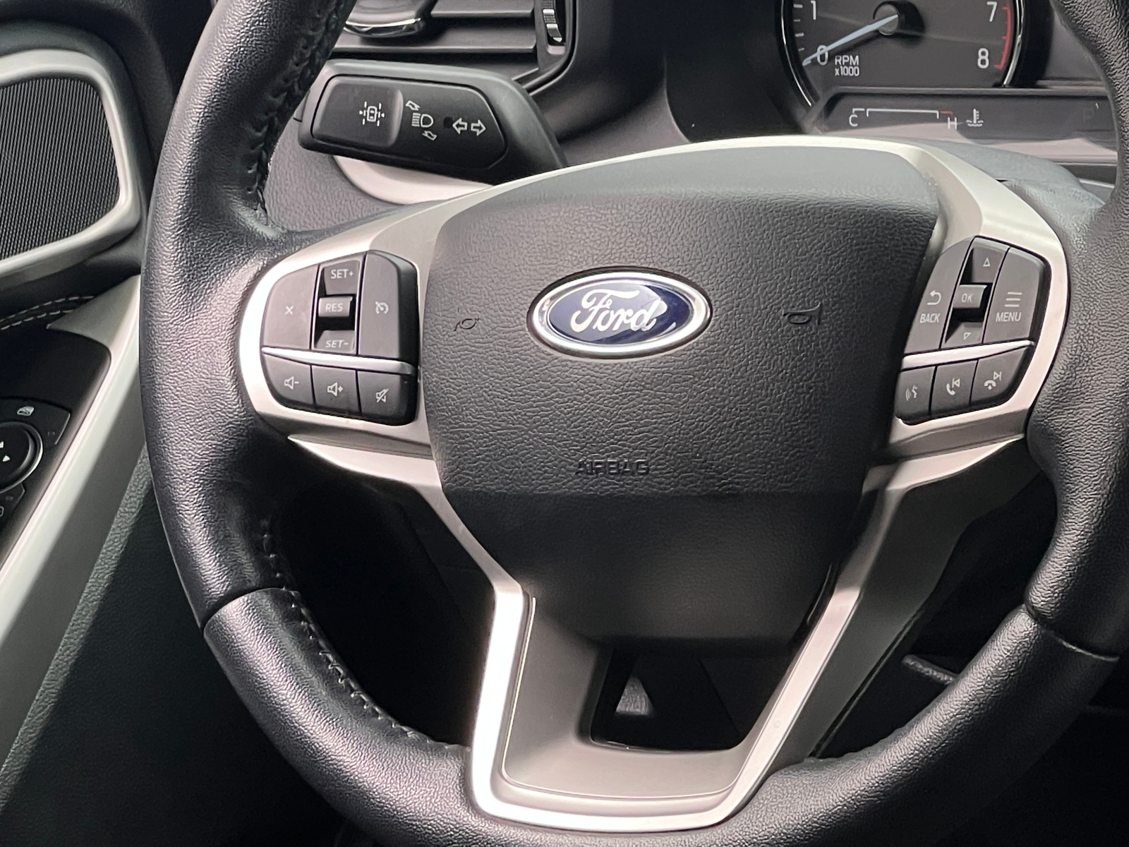 Thumbnail: 2021 Ford Explorer - 5