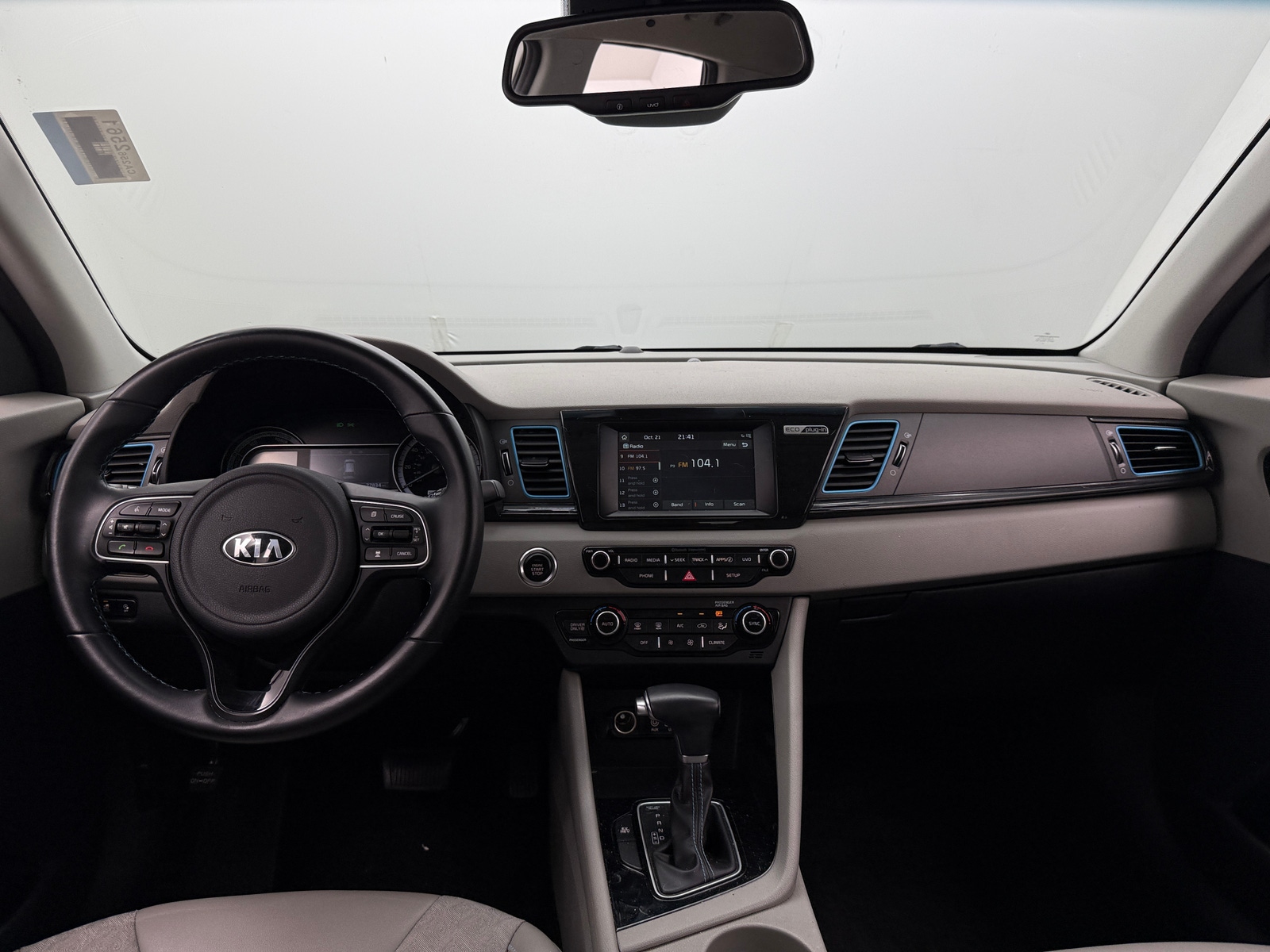 Thumbnail: 2019 Kia Niro - 3
