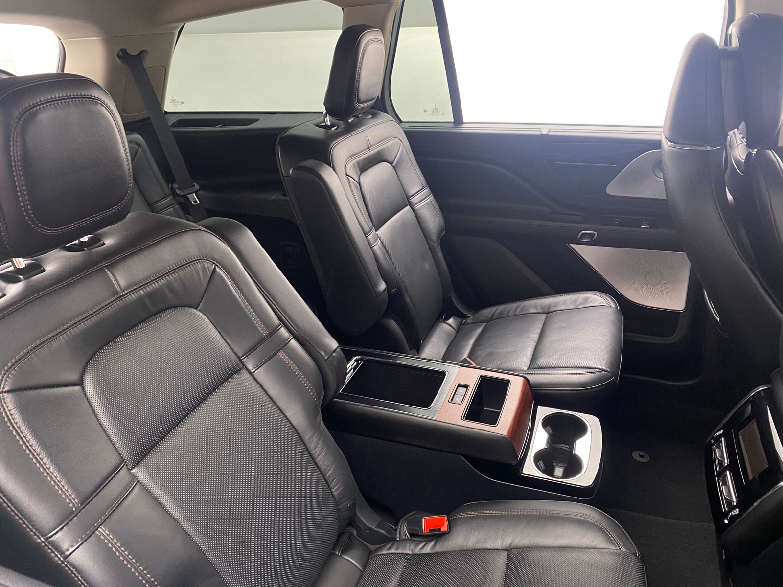 Thumbnail: 2022 Lincoln Aviator - 5