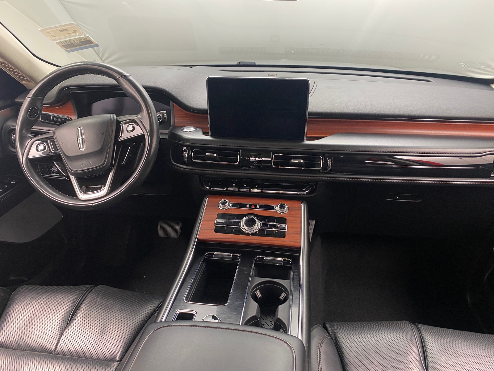 Thumbnail: 2022 Lincoln Aviator - 2