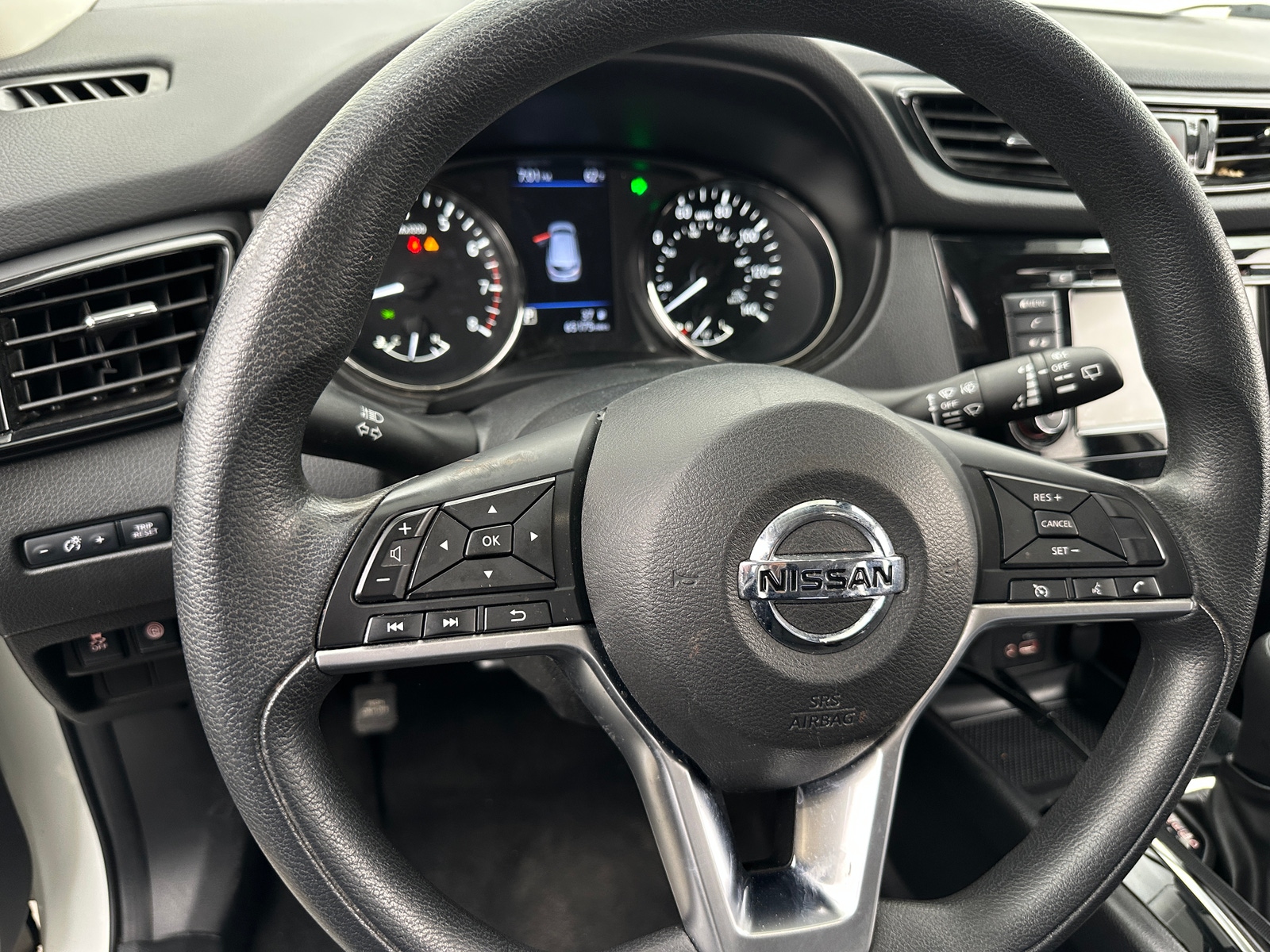 Thumbnail: 2021 Nissan Rogue Sport - 5