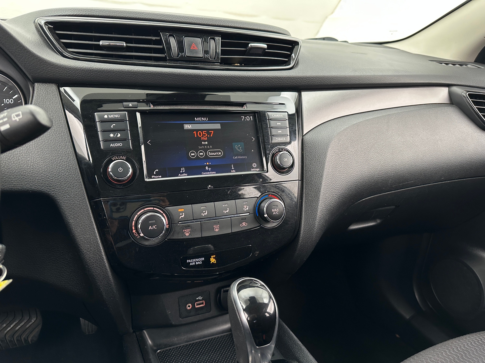 Thumbnail: 2021 Nissan Rogue Sport - 4