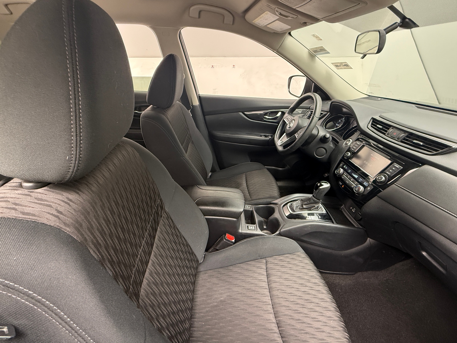 Thumbnail: 2018 Nissan Rogue - 2