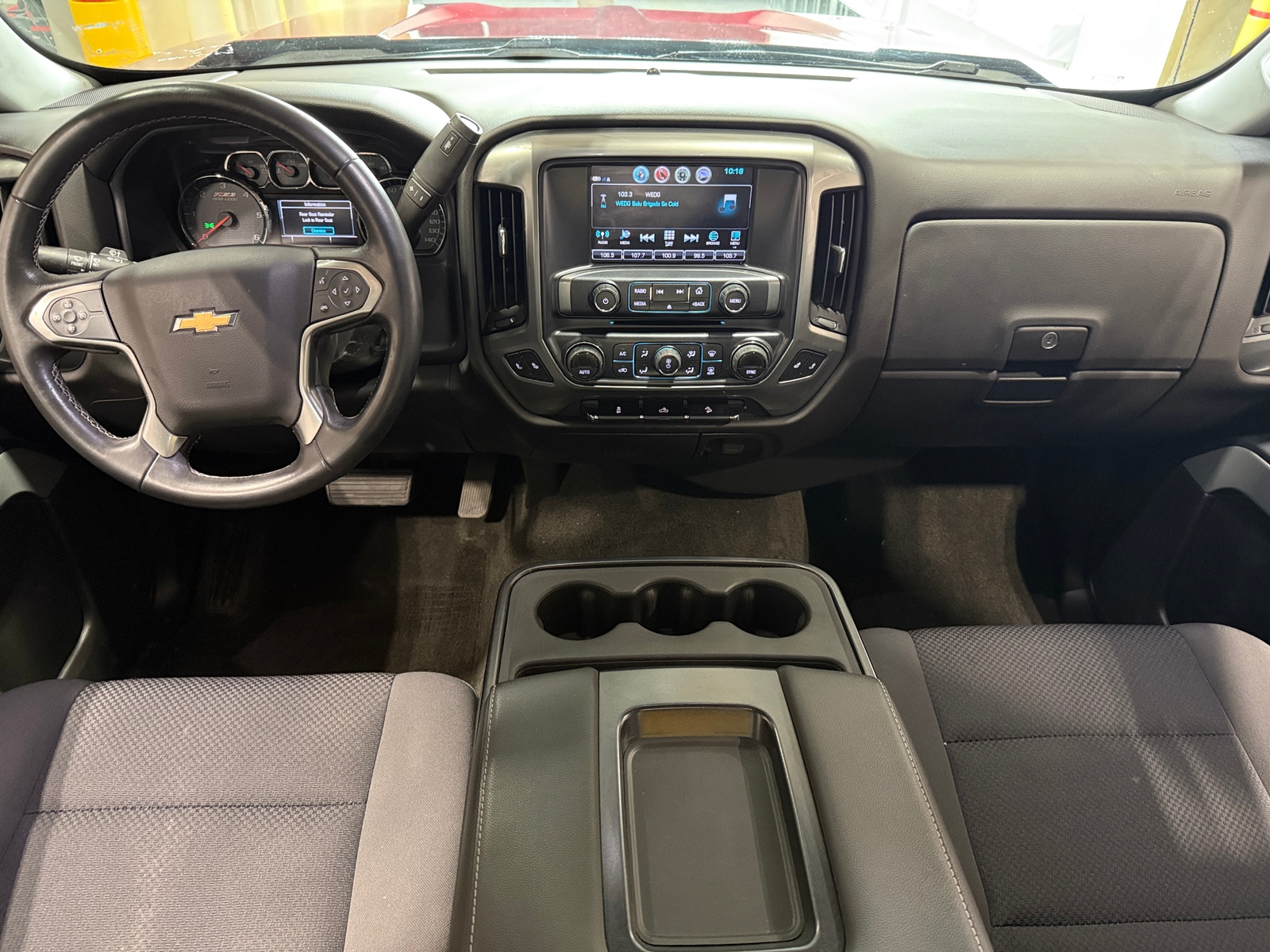 Thumbnail: 2018 Chevrolet Silverado 1500 - 3