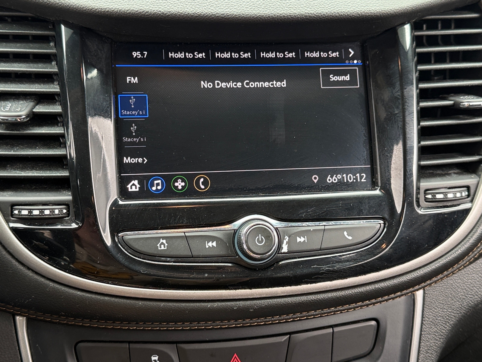 Thumbnail: 2020 Chevrolet Trax - 4