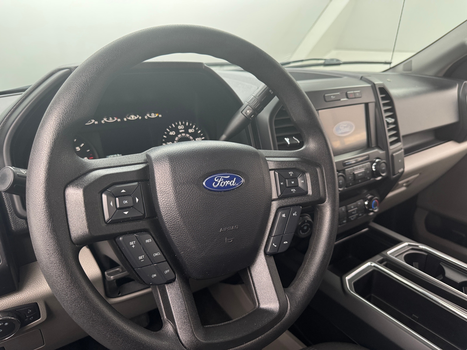 Thumbnail: 2020 Ford Econoline - 5