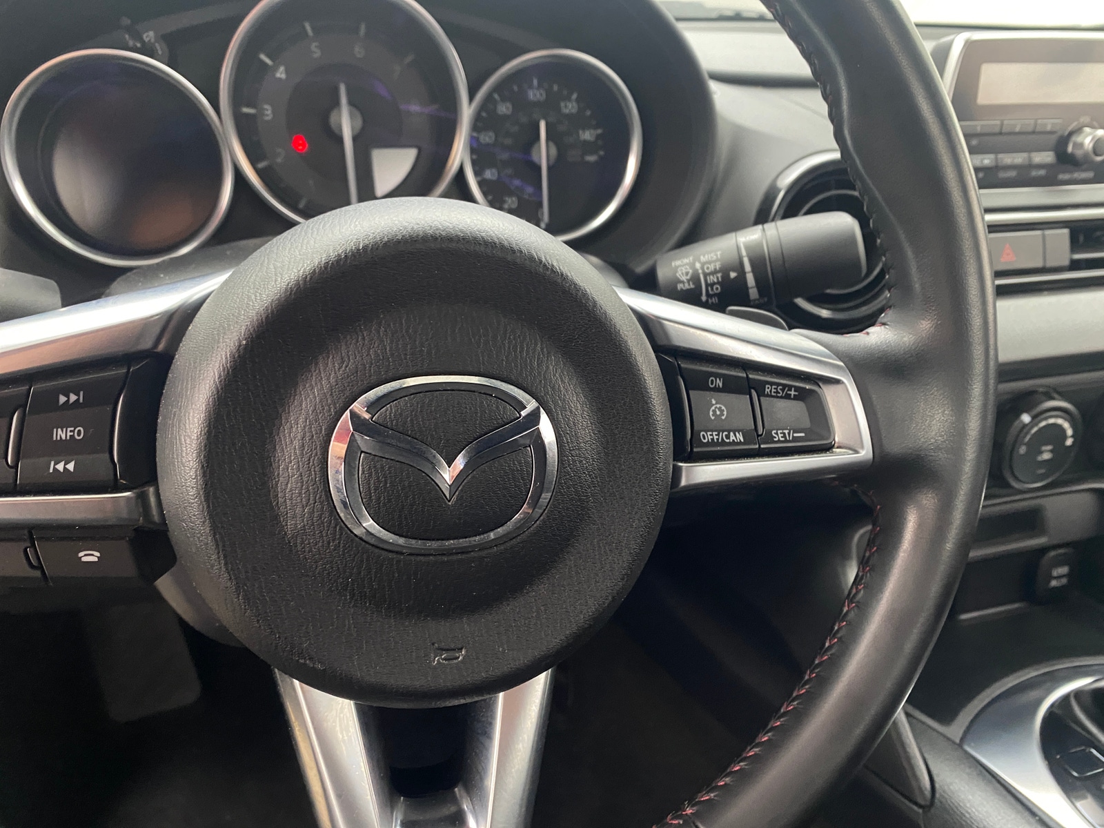 Thumbnail: 2016 Mazda MX-5 Miata - 5