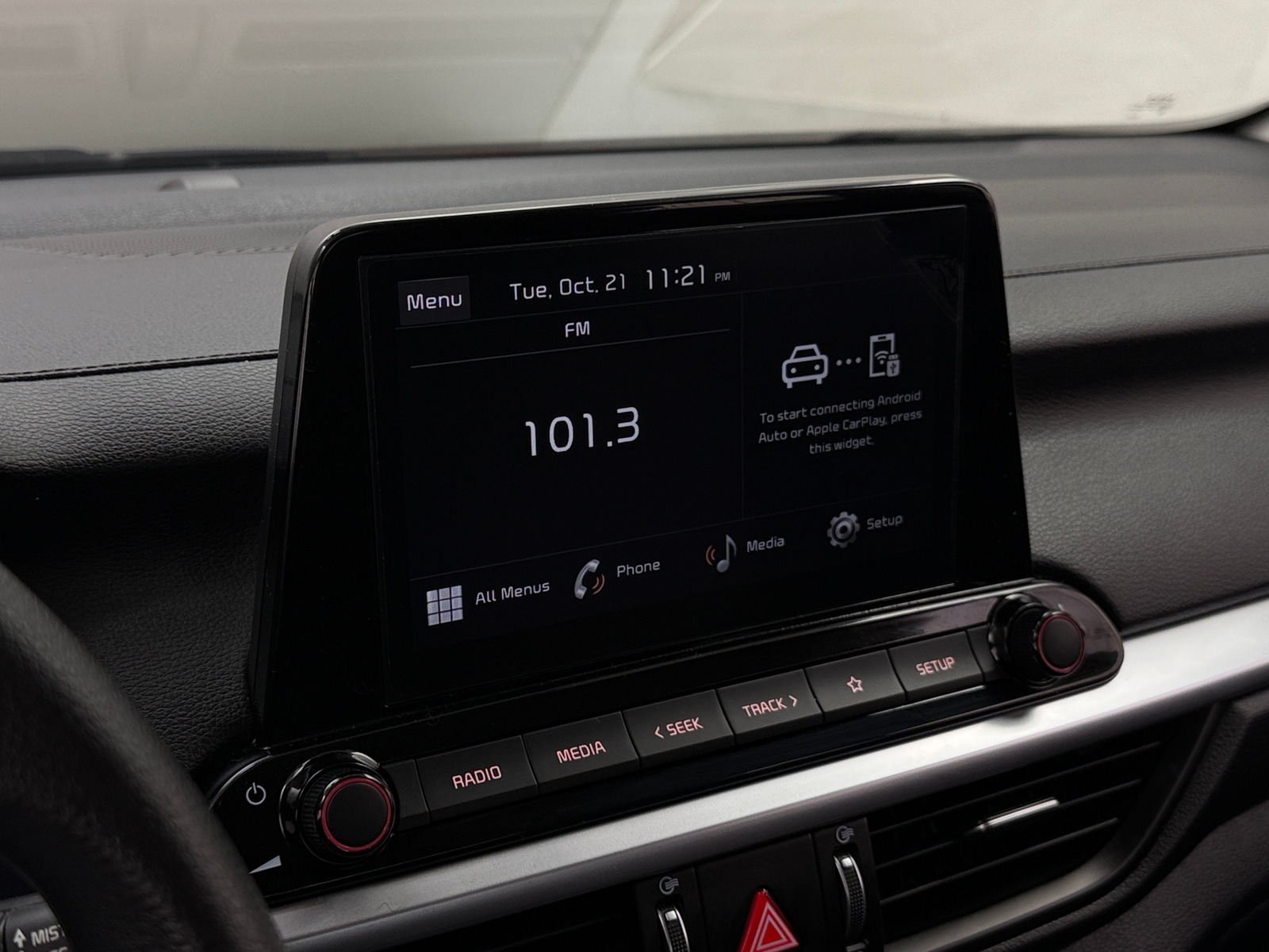 Thumbnail: 2024 Kia Forte - 4