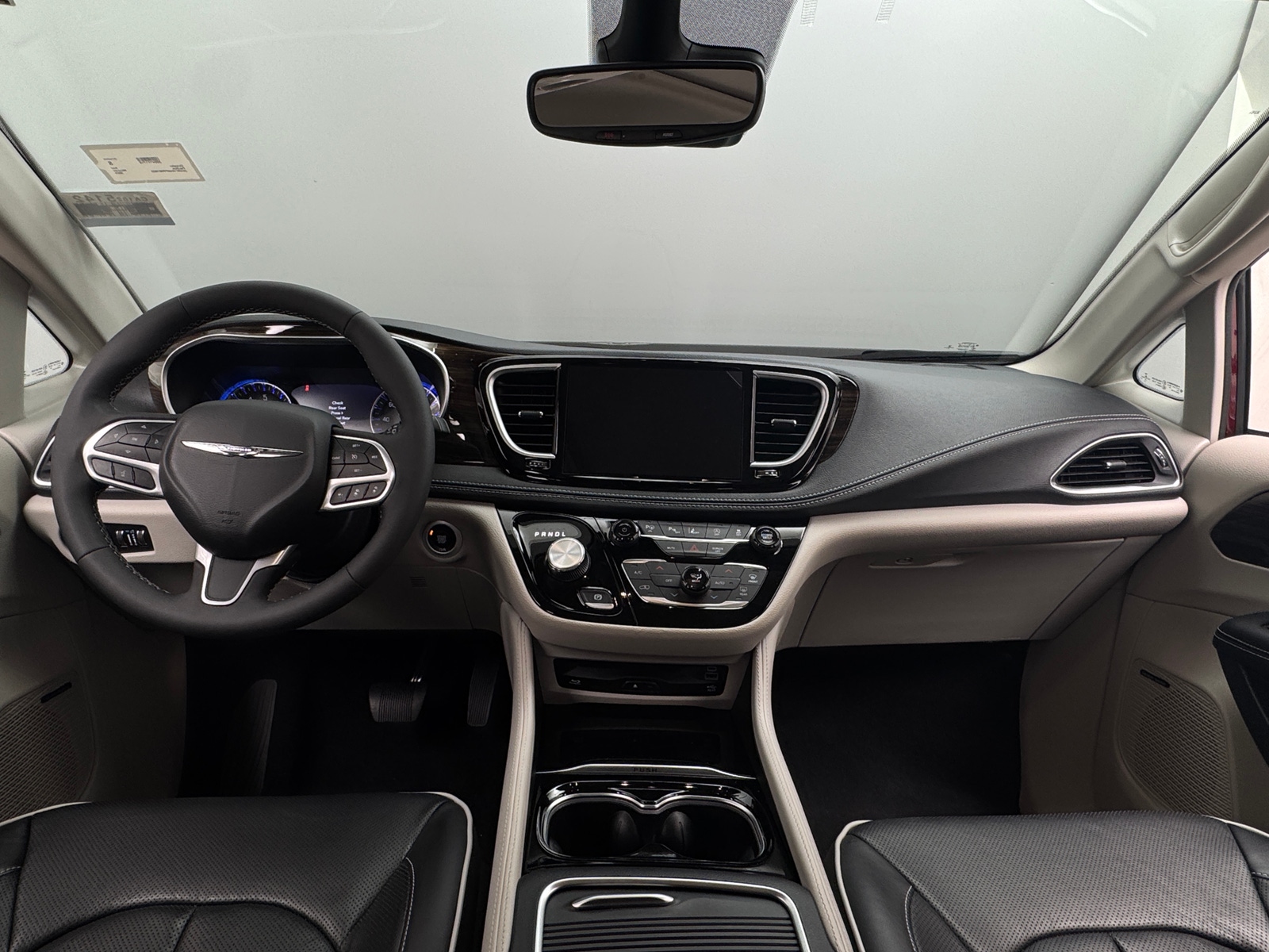 Thumbnail: 2023 Chrysler Pacifica - 2