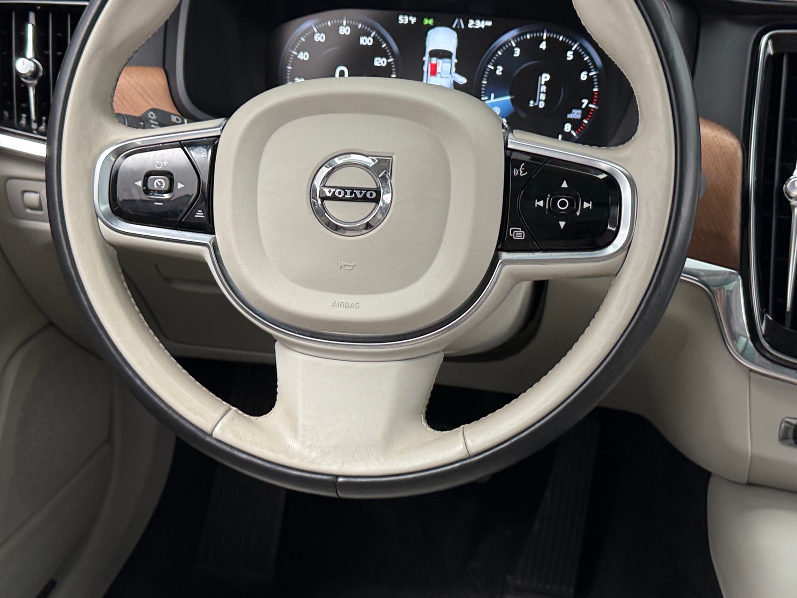 Thumbnail: 2020 Volvo S90 - 4