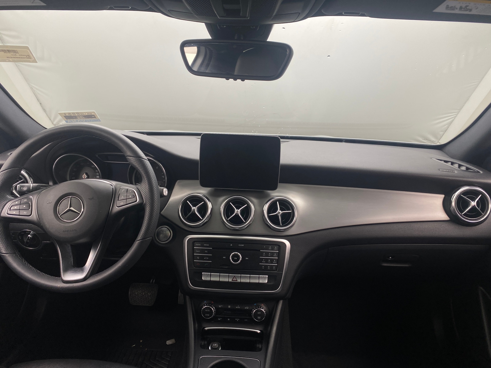 Thumbnail: 2019 Mercedes-Benz GLA - 2