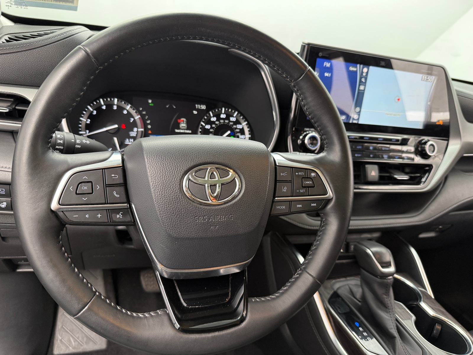 Thumbnail: 2020 Toyota Highlander - 4