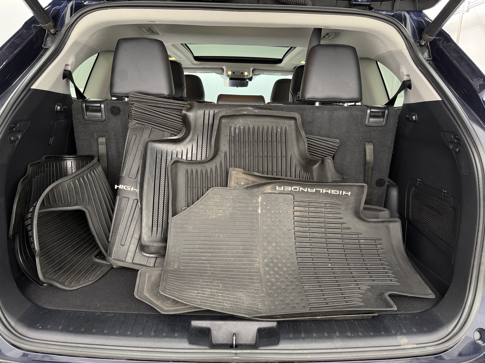Thumbnail: 2020 Toyota Highlander - 6
