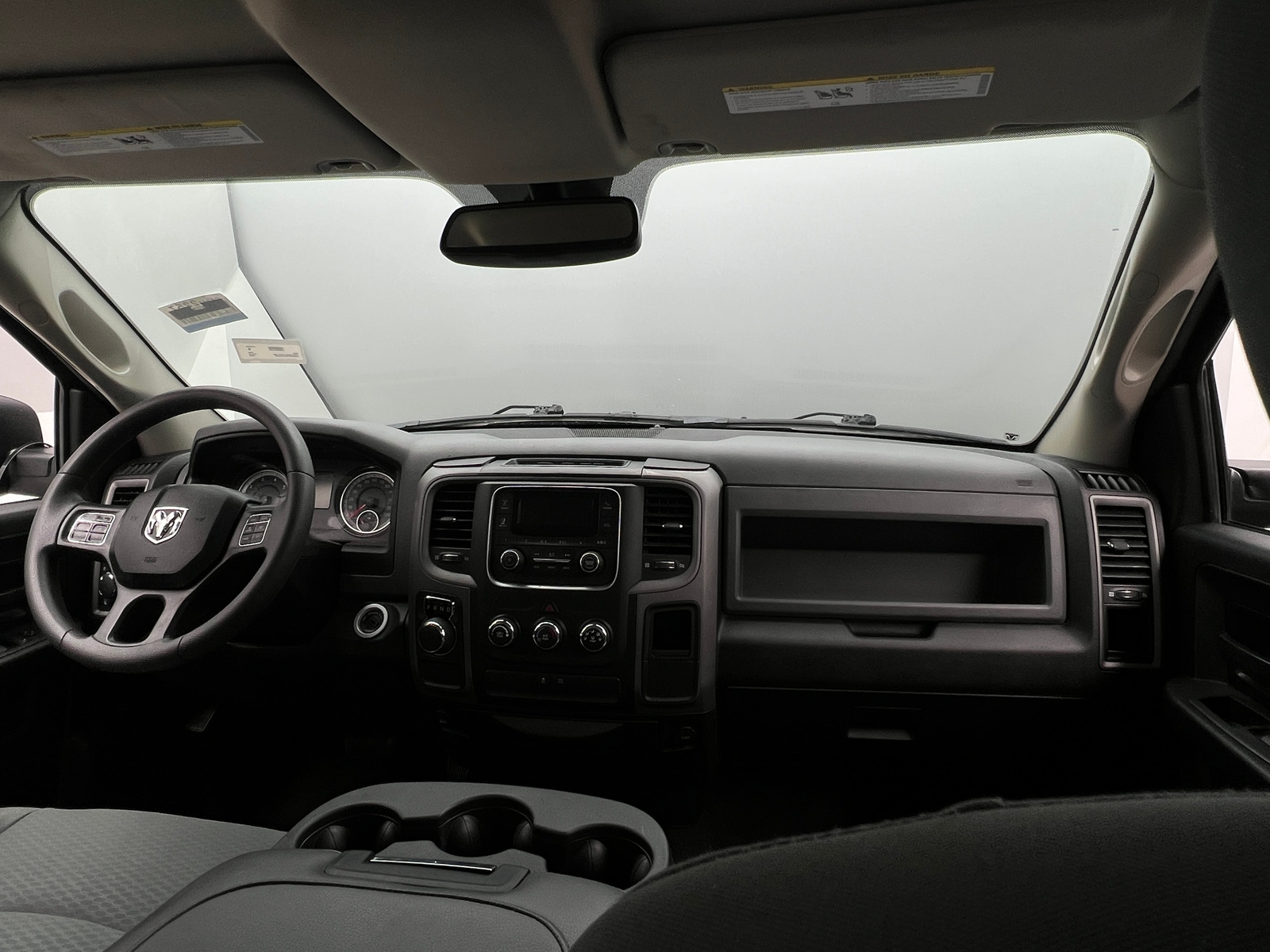 Thumbnail: 2019 RAM 1500 Classic - 3