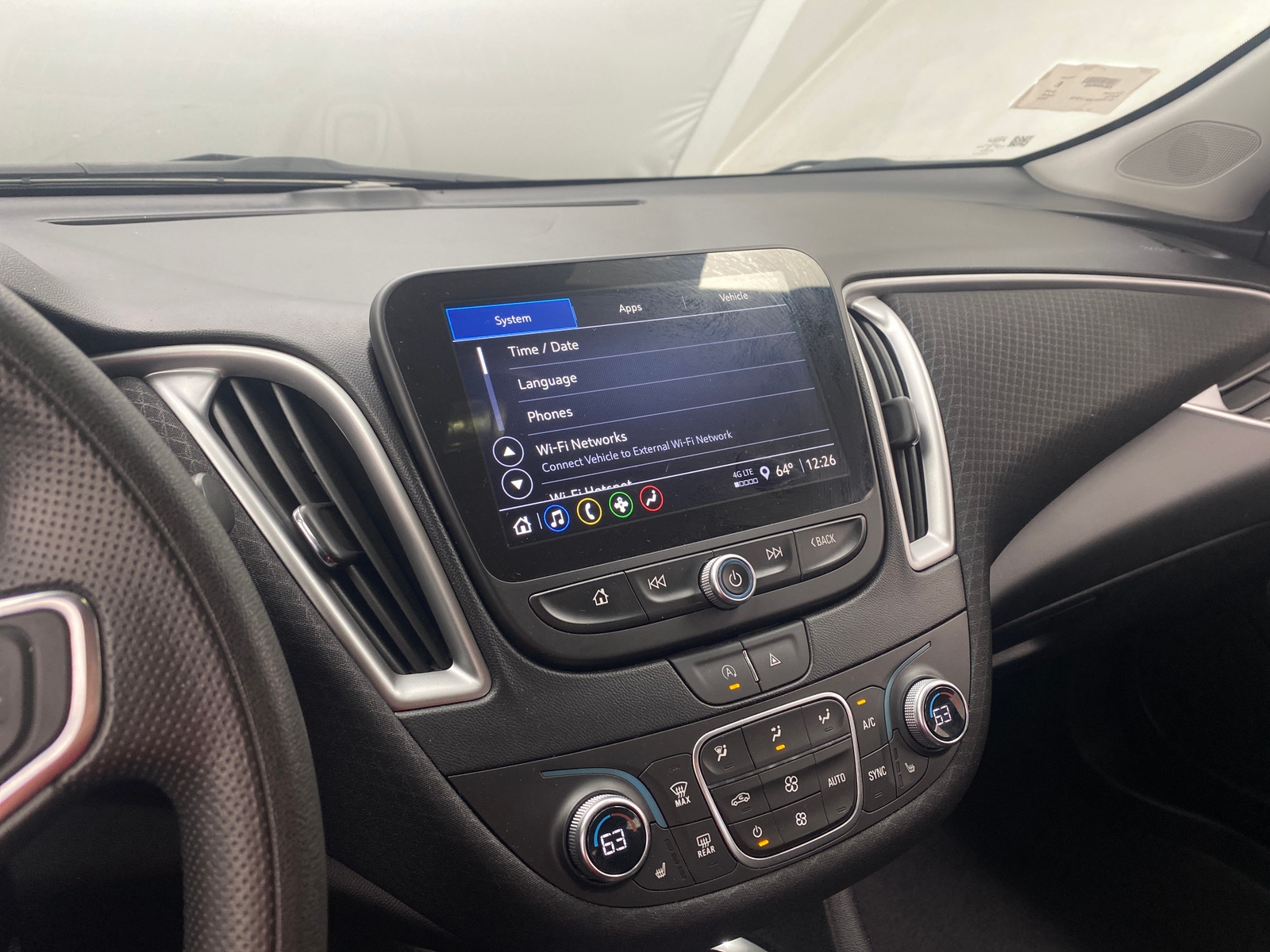 Thumbnail: 2024 Chevrolet Malibu - 4