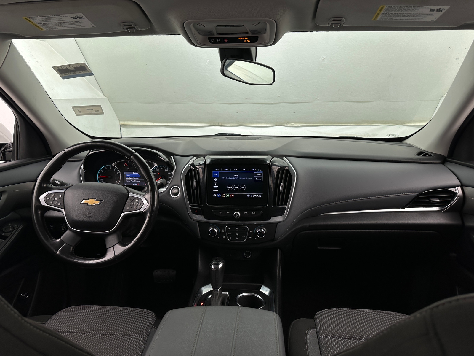 Thumbnail: 2020 Chevrolet Traverse - 3