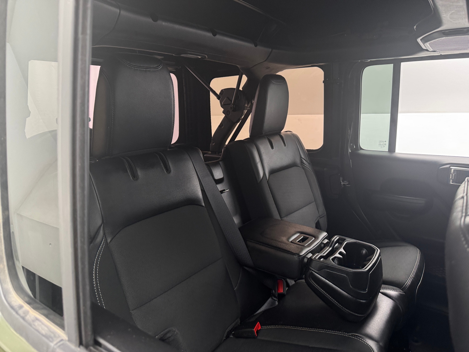 Thumbnail: 2021 Jeep Wrangler - 6