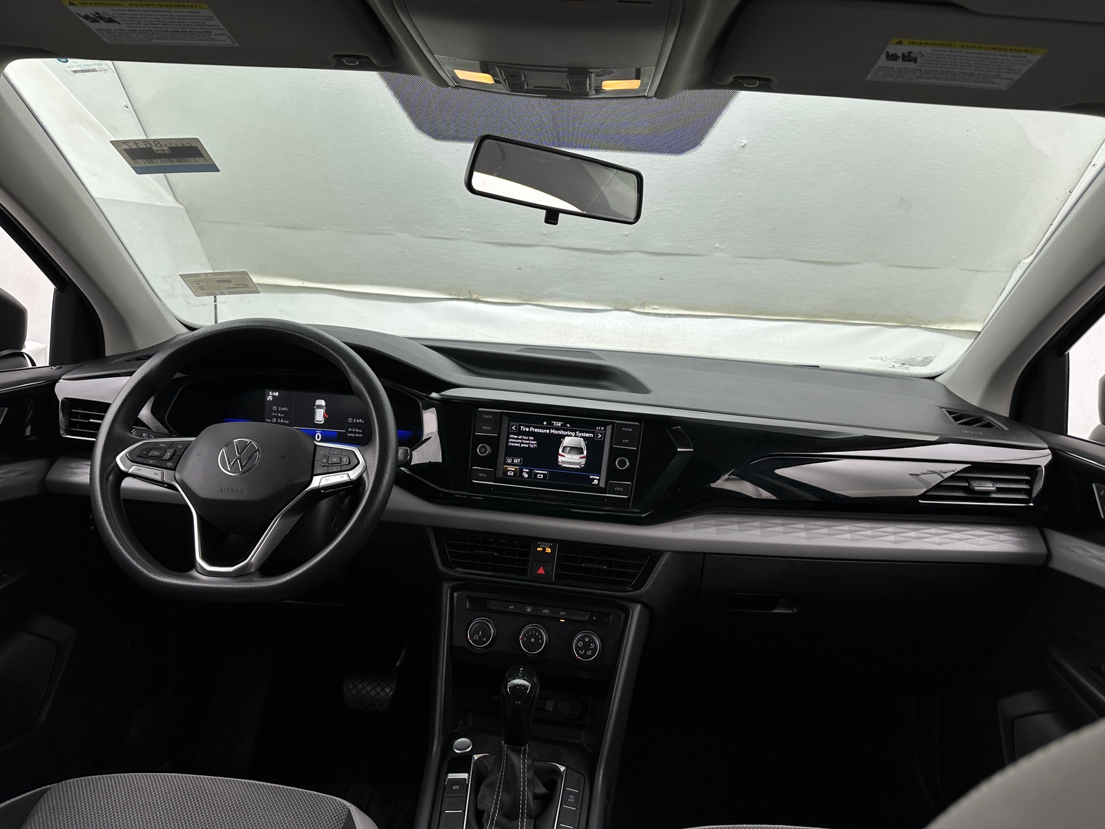Thumbnail: 2022 Volkswagen Taos - 3