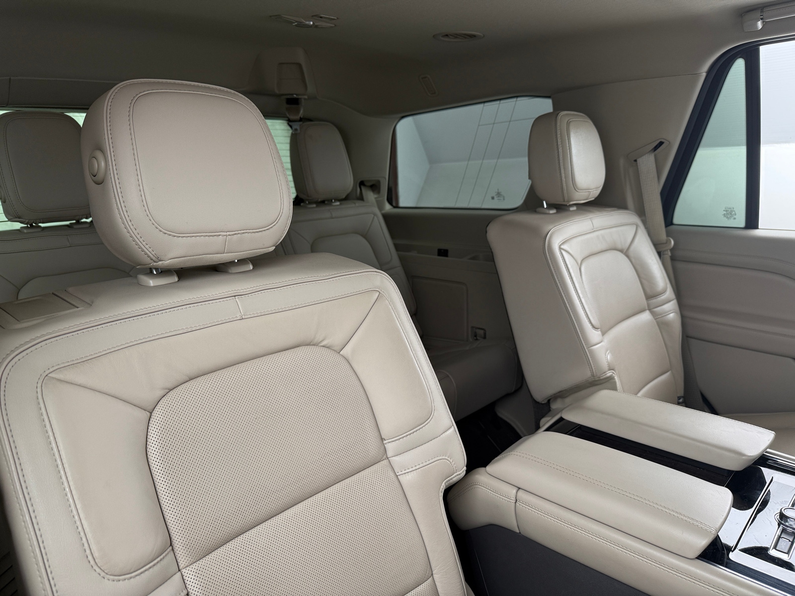 Thumbnail: 2018 Lincoln Navigator - 5