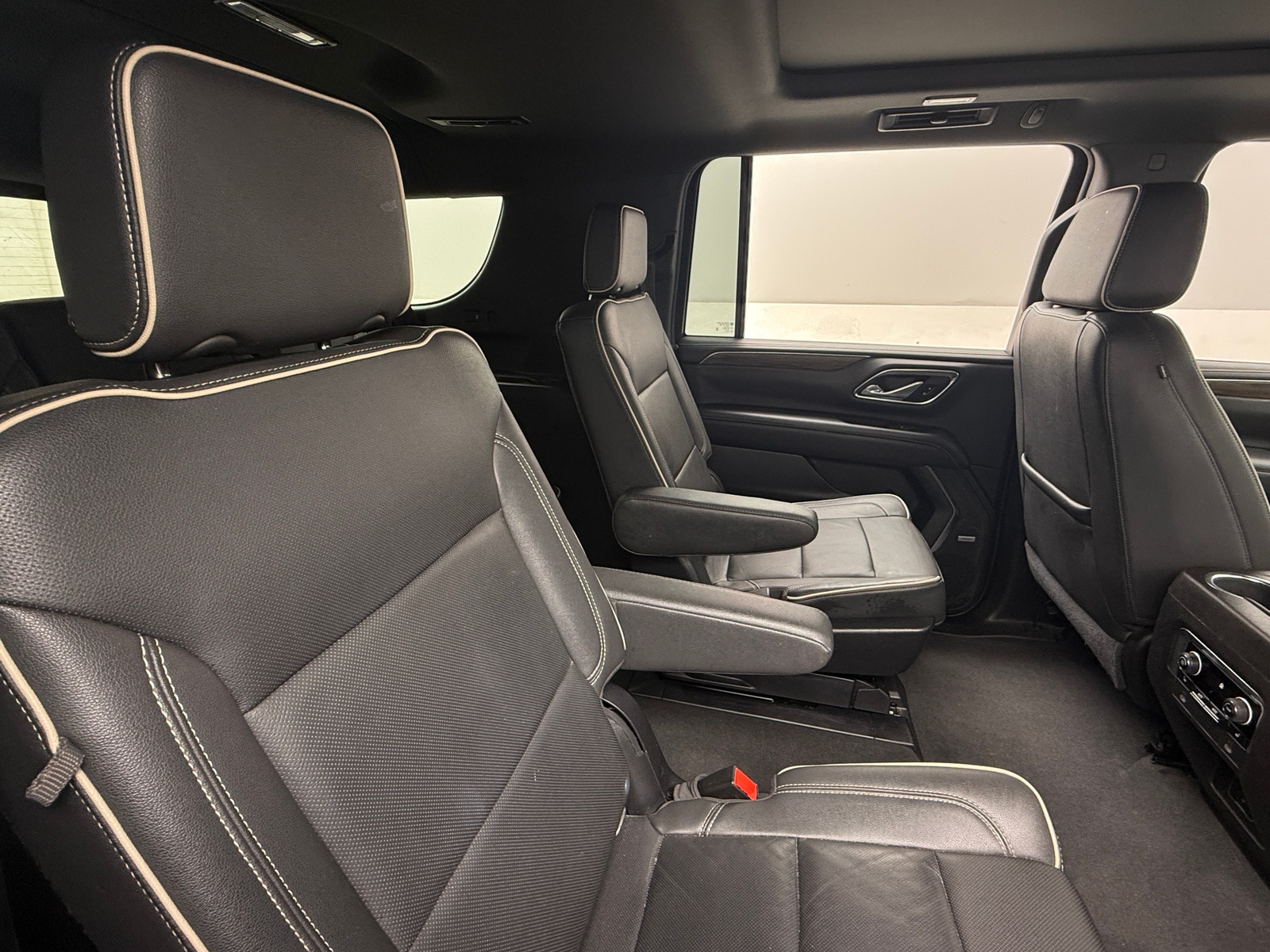 Thumbnail: 2021 Chevrolet Suburban - 5