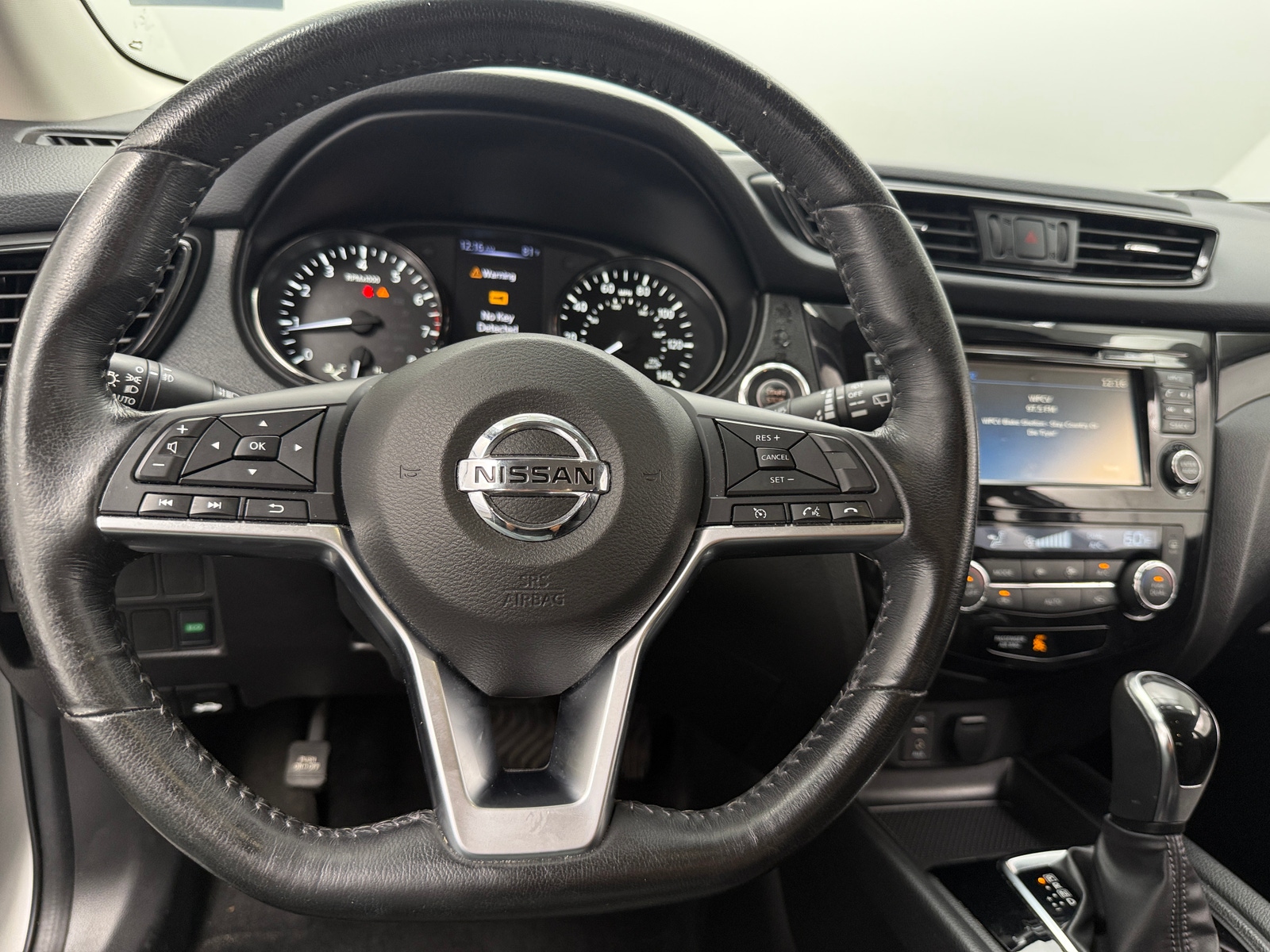 Thumbnail: 2017 Nissan Rogue Sport - 5