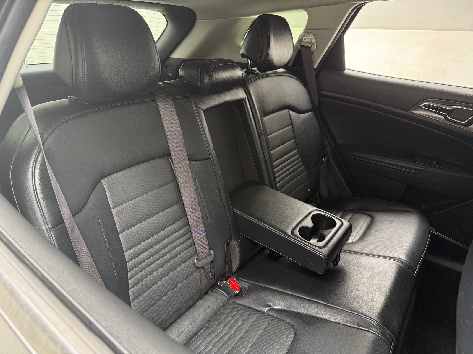 Thumbnail: 2023 Kia Sportage - 5