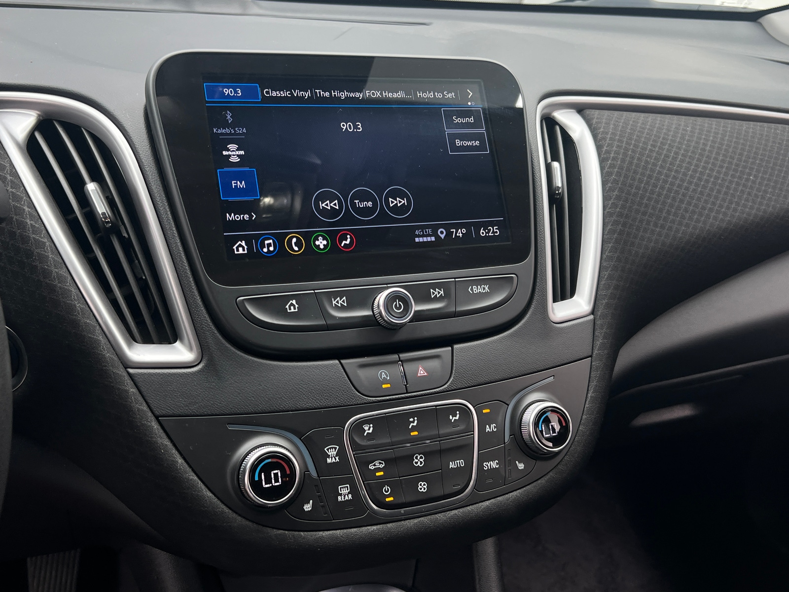 Thumbnail: 2025 Chevrolet Malibu - 4