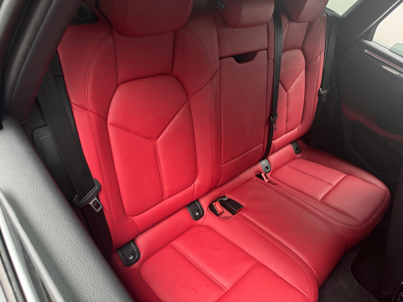 Thumbnail: 2019 Porsche Macan - 5