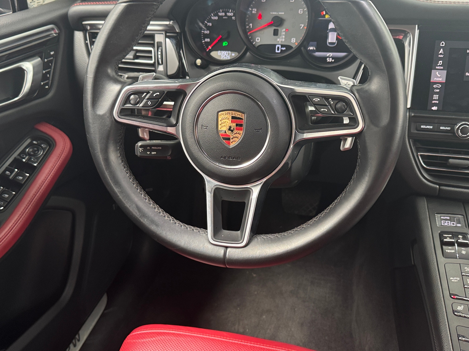 Thumbnail: 2019 Porsche Macan - 4