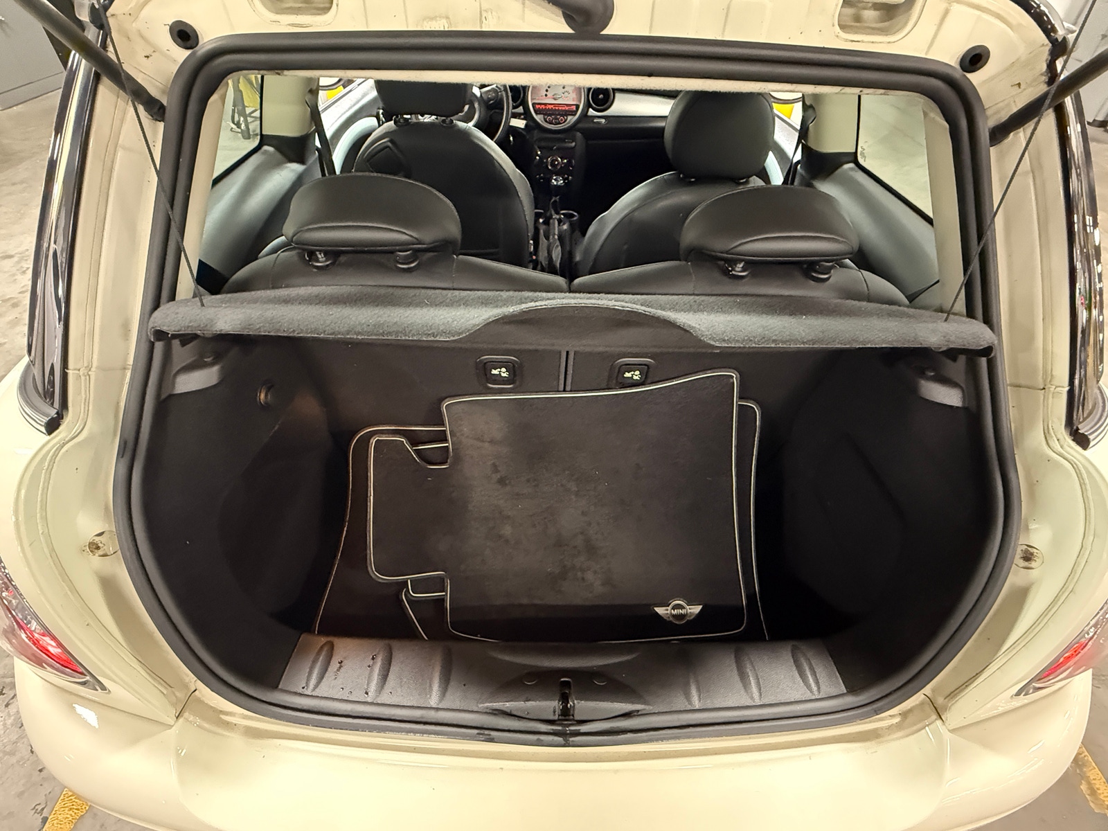 Thumbnail: 2012 MINI Cooper Hardtop - 6