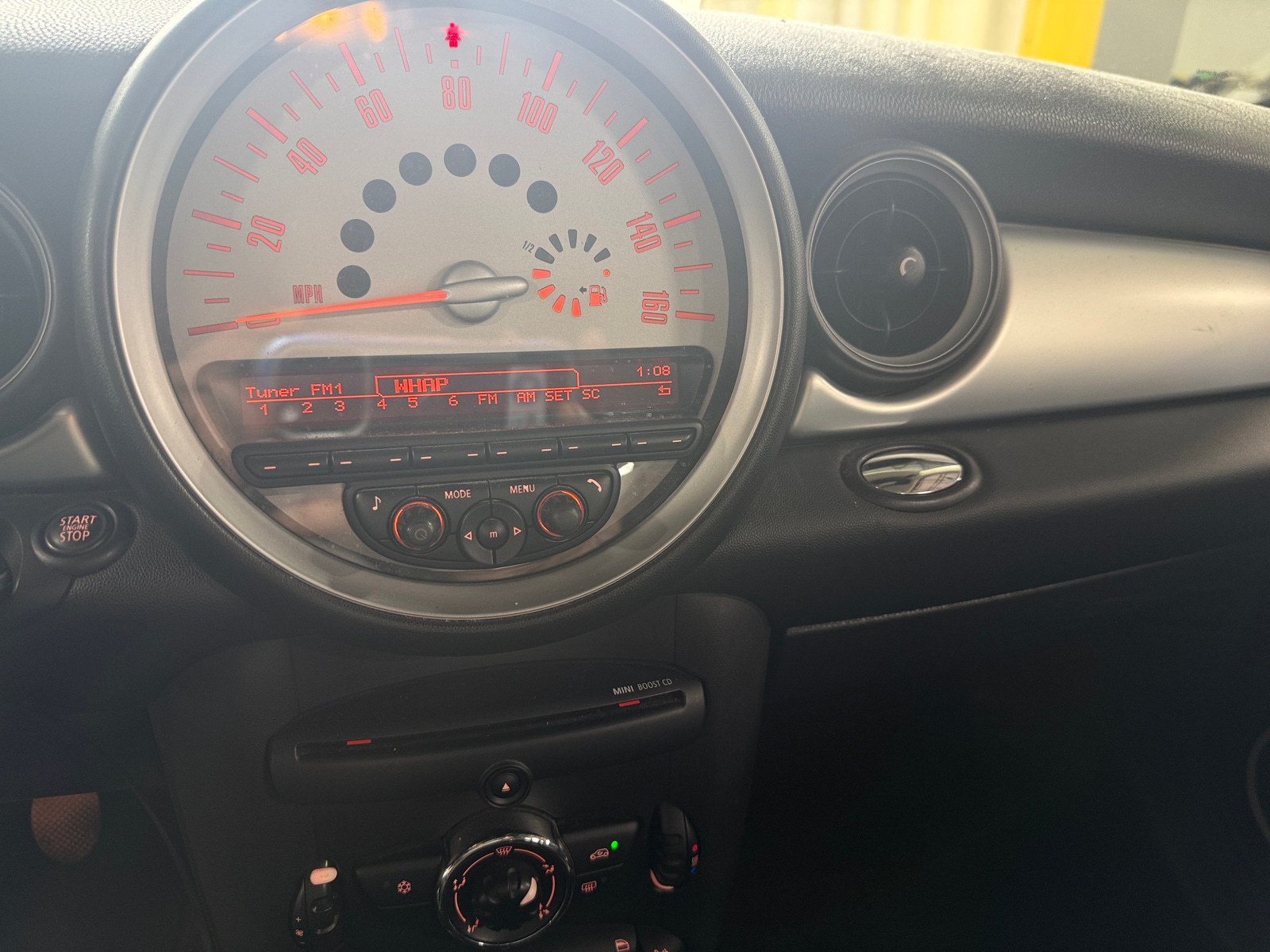 Thumbnail: 2012 MINI Cooper Hardtop - 3