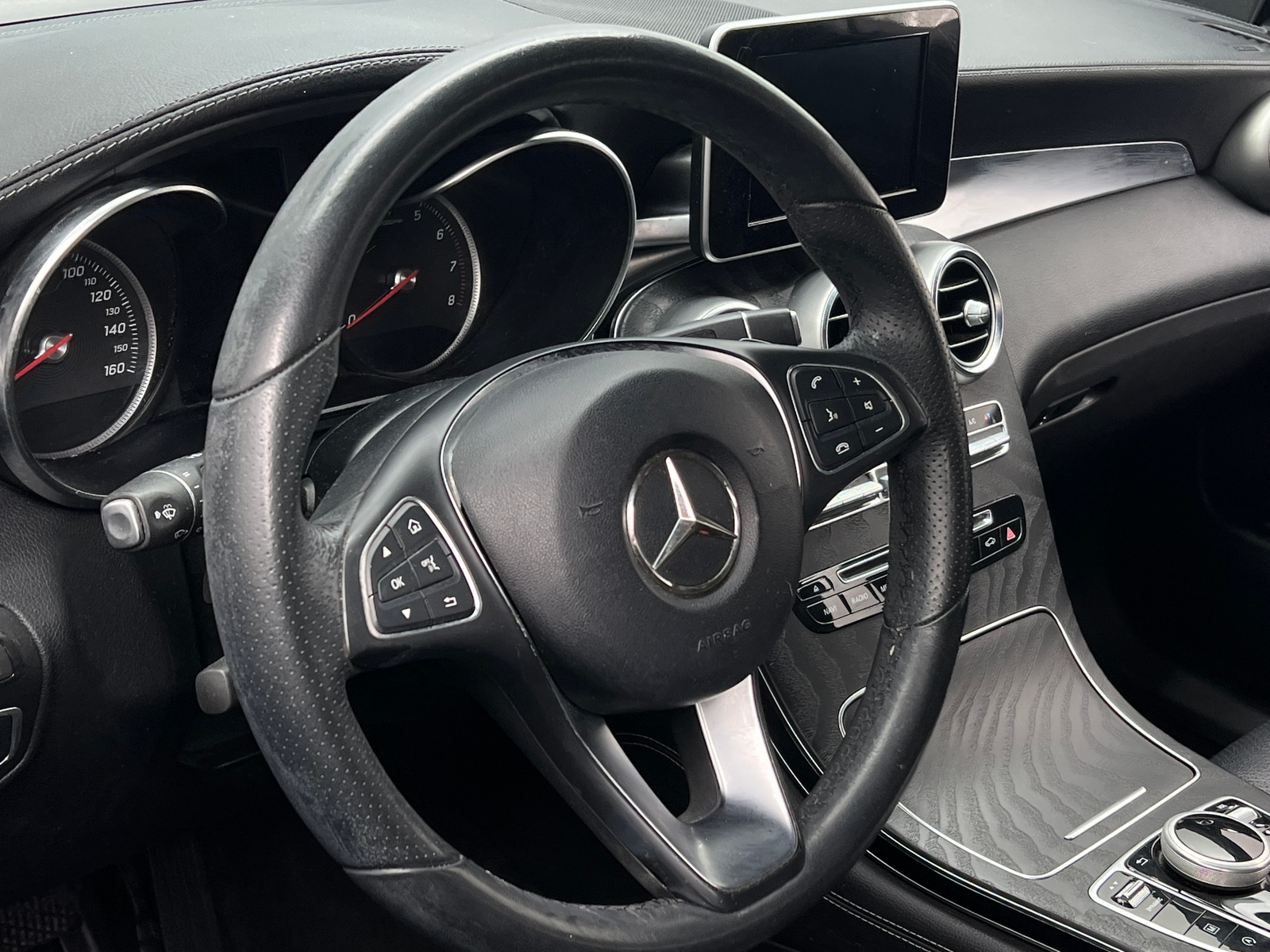 Thumbnail: 2017 Mercedes-Benz GLC - 4