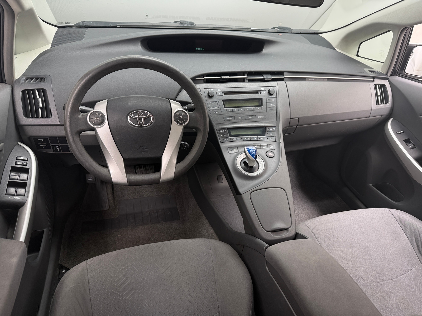 Thumbnail: 2010 Toyota Prius - 3