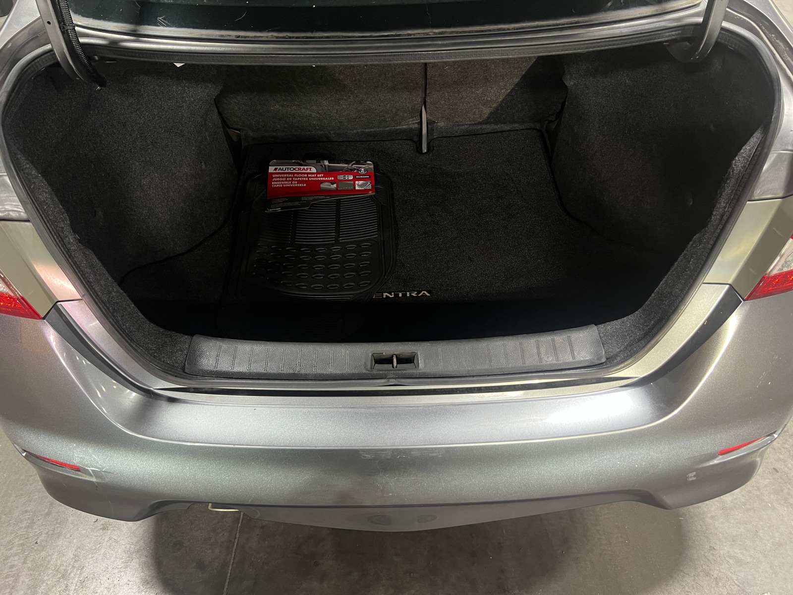 Thumbnail: 2015 Nissan Sentra - 7