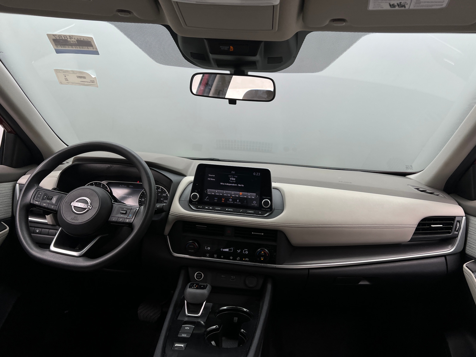 Thumbnail: 2023 Nissan Rogue - 3