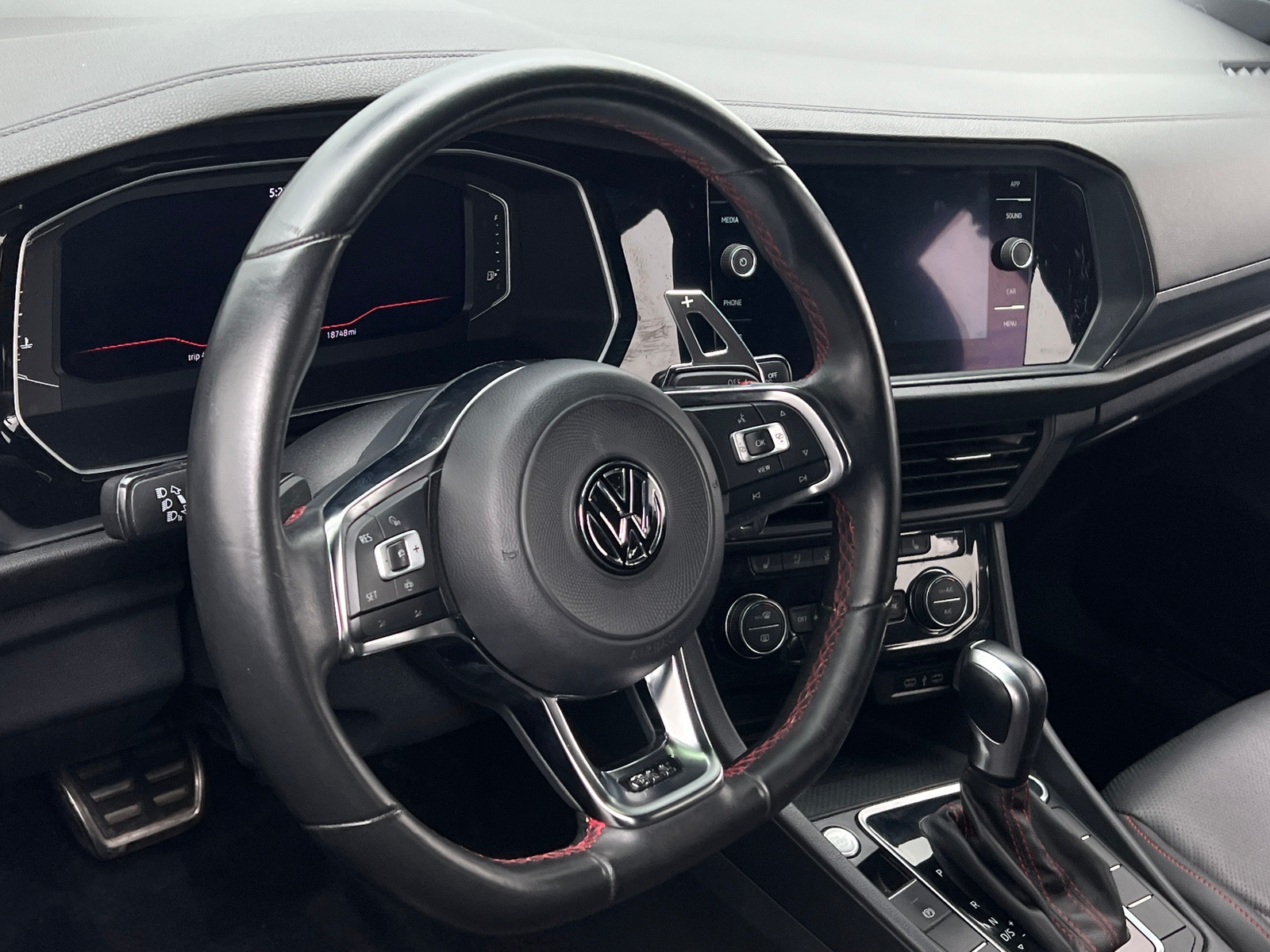 Thumbnail: 2021 Volkswagen Jetta - 4