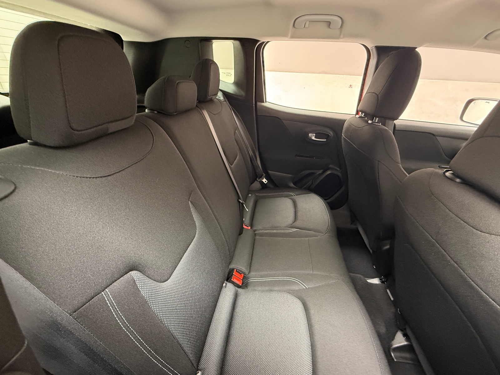 Thumbnail: 2021 Jeep Renegade - 6