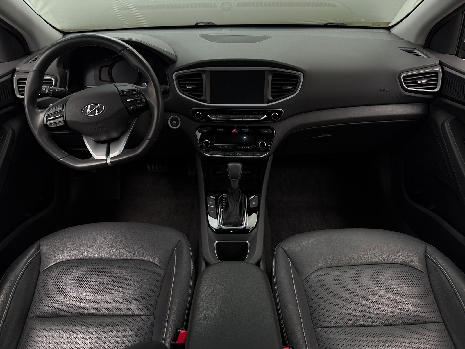 Thumbnail: 2019 Hyundai Ioniq - 2