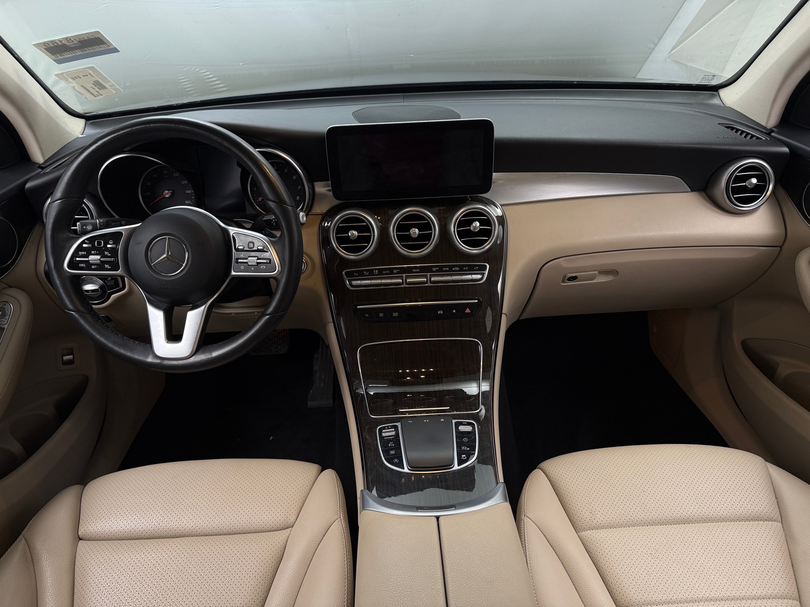 Thumbnail: 2022 Mercedes-Benz GLC - 2