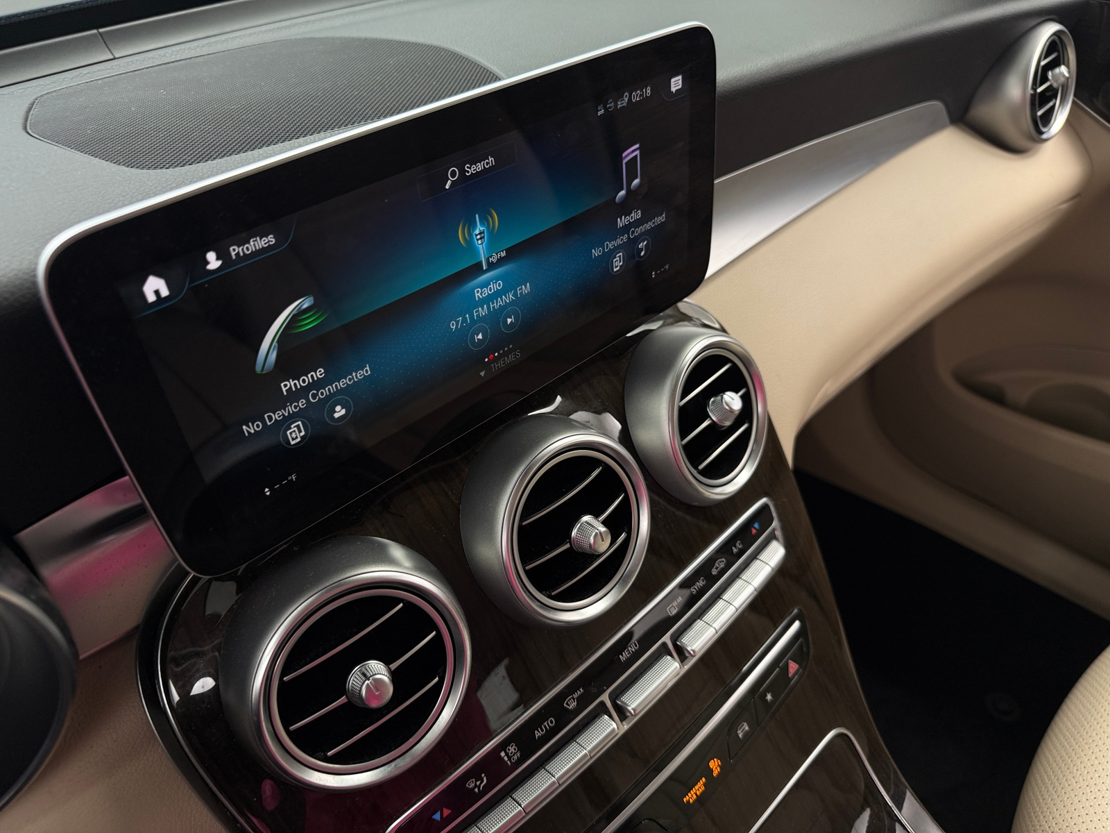 Thumbnail: 2022 Mercedes-Benz GLC - 3