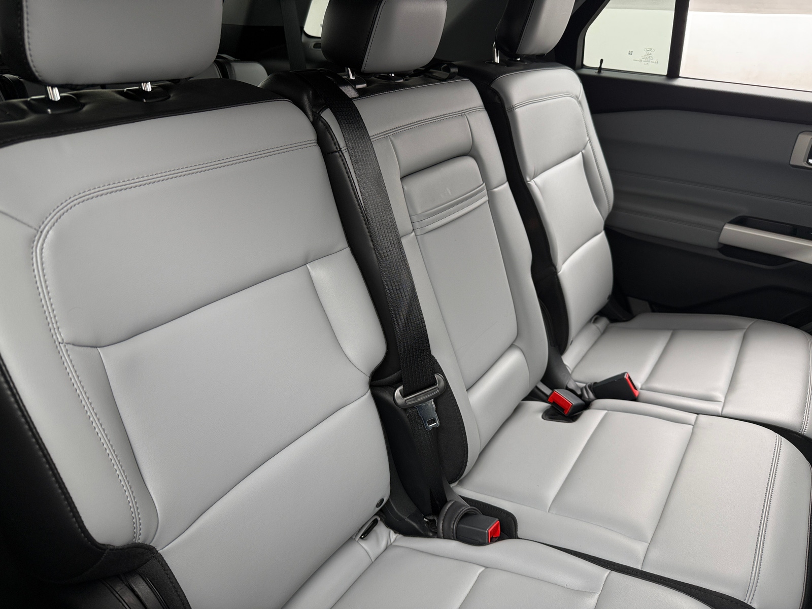 Thumbnail: 2021 Ford Explorer - 5