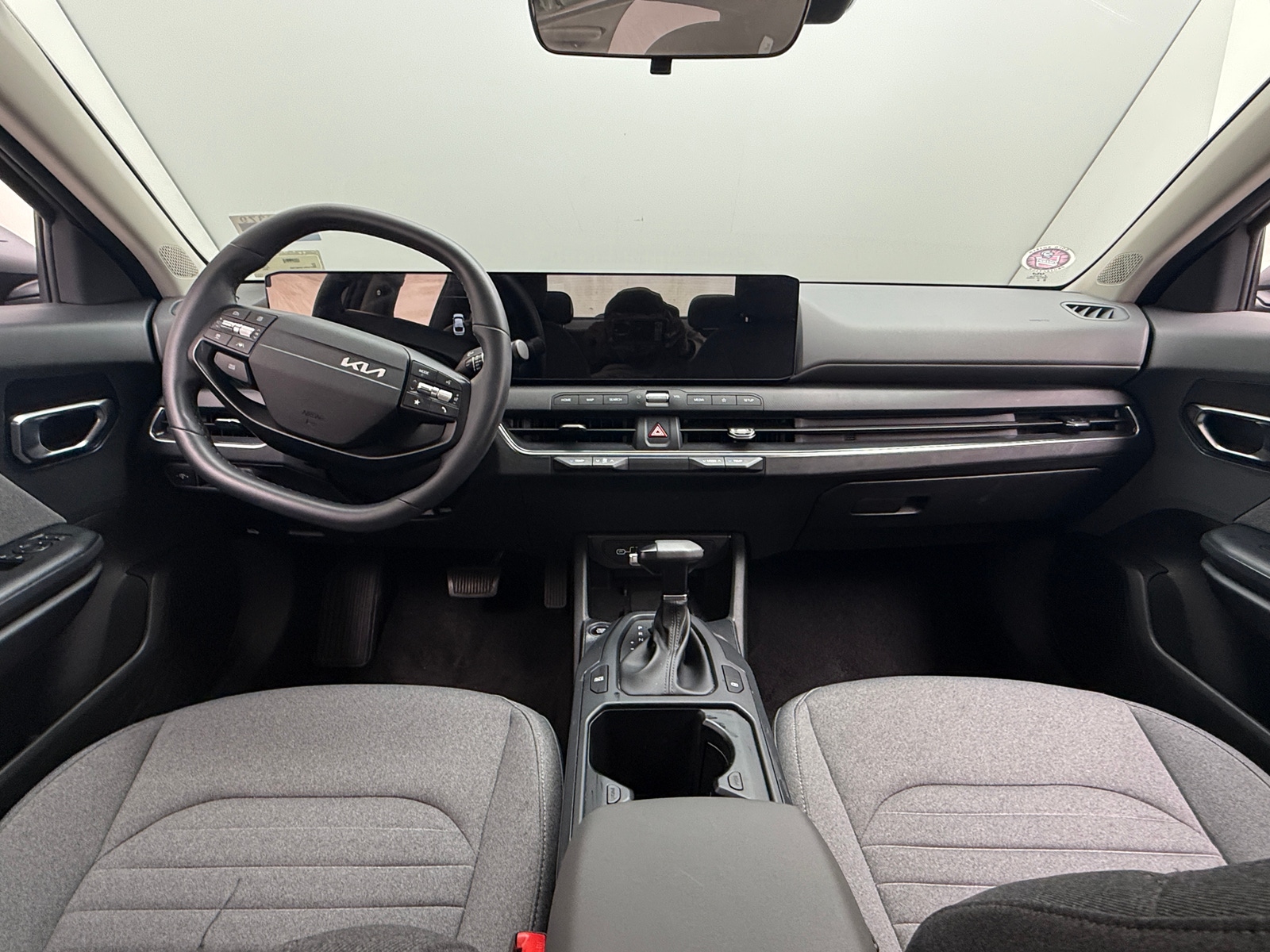 Thumbnail: 2025 Kia K4 - 3