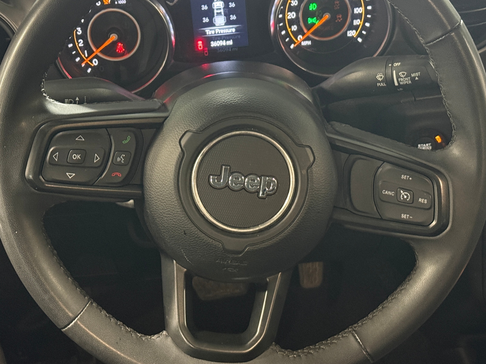 Thumbnail: 2023 Jeep Gladiator - 5