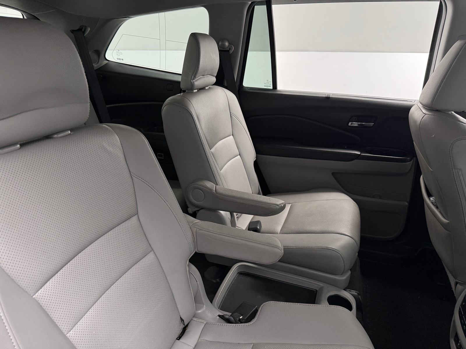 Thumbnail: 2017 Honda Pilot - 5