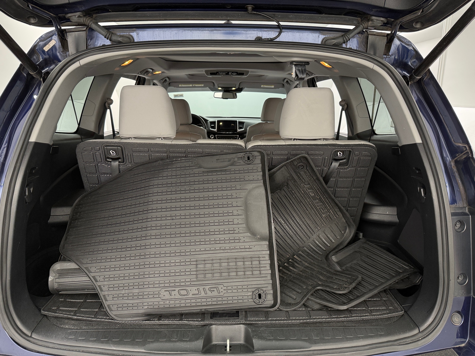 Thumbnail: 2017 Honda Pilot - 6